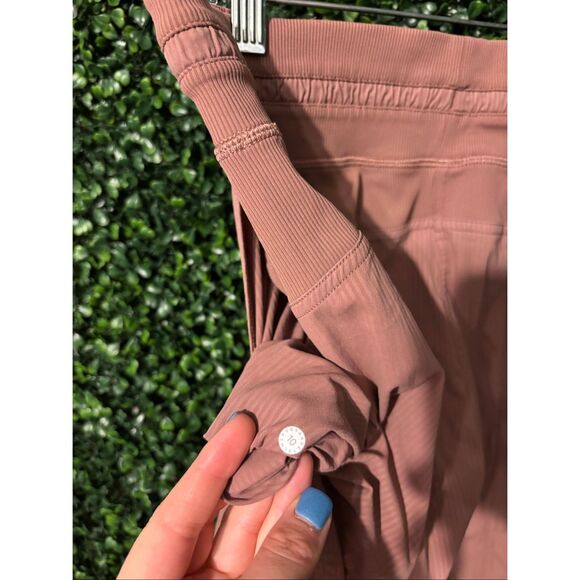 Lululemon Dance Studio Crop *25" Red Dust Sz 10 - Picture 4 of 4